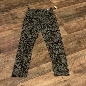 Offline real me xtra 7/8 legging size medium